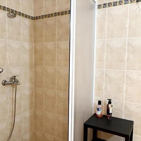 Апартаменти Palm Breeze Pool Retreat *